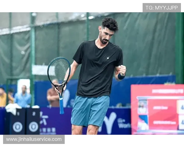 2025贵阳网球公开赛揭幕战激情开打潘奇娜泽林斯卡娅联手斩获女双冠军